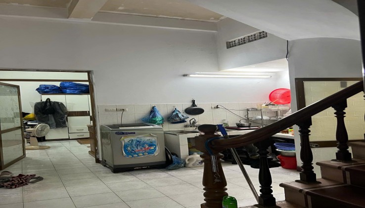 Cho thuê Nhà Phố Tôn Đức Thắng, 60m2, 3 tầng, 3 ngủ (cho cải tạo, làm CHDV) 10 triệu/tháng